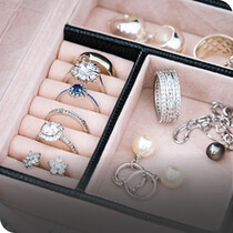Jewellery Boxes & Organisers